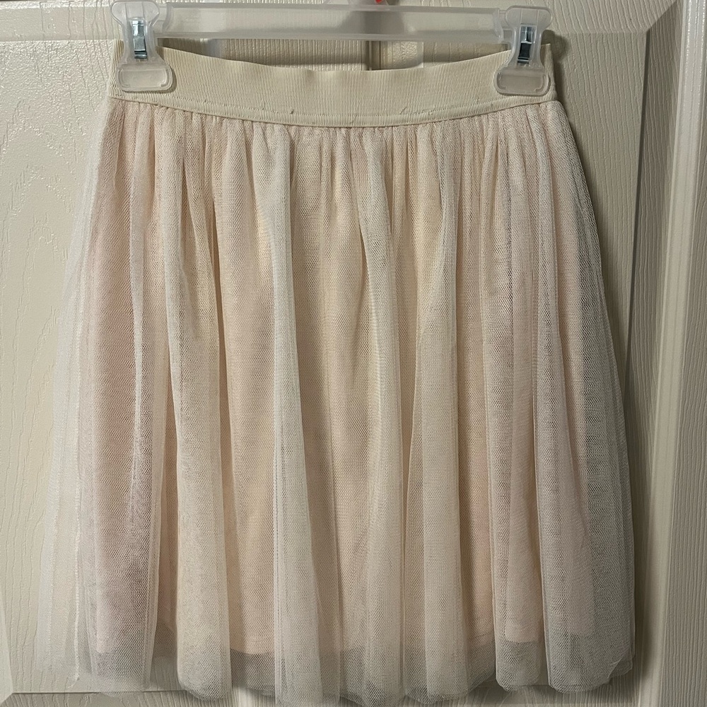 LC Lauren Conrad Cream Tulle Skater Skirt